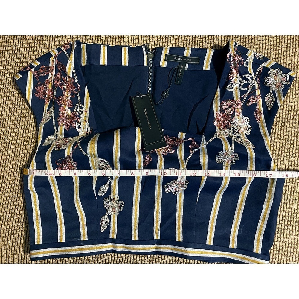 BCBGMaxAzria Blue Floral Sequin Embellished Cropped Top - Picture 7 of 12